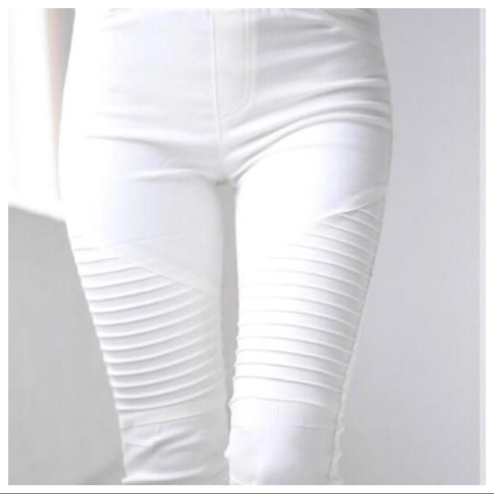 FAVORITES WHITE STRETCH MOTO SKINNY JEGGINGS - Picture 7 of 7